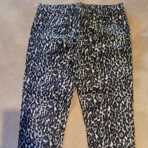 NWT CORDUROY CROPPED PANTS